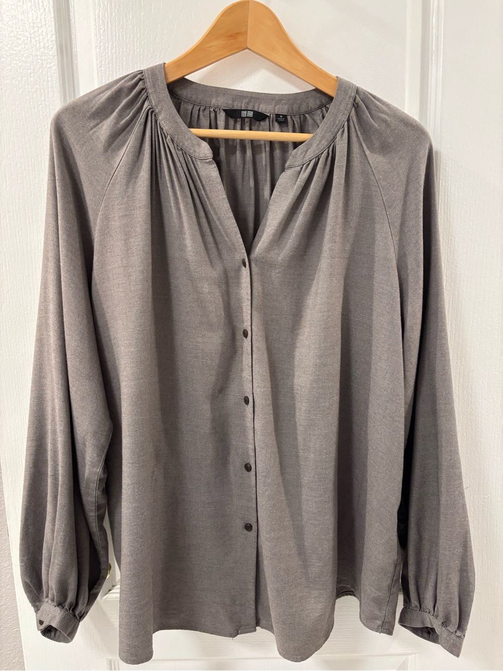 UNIQLO Gray Gathered Button-Front Blouse Poetcore Oversized